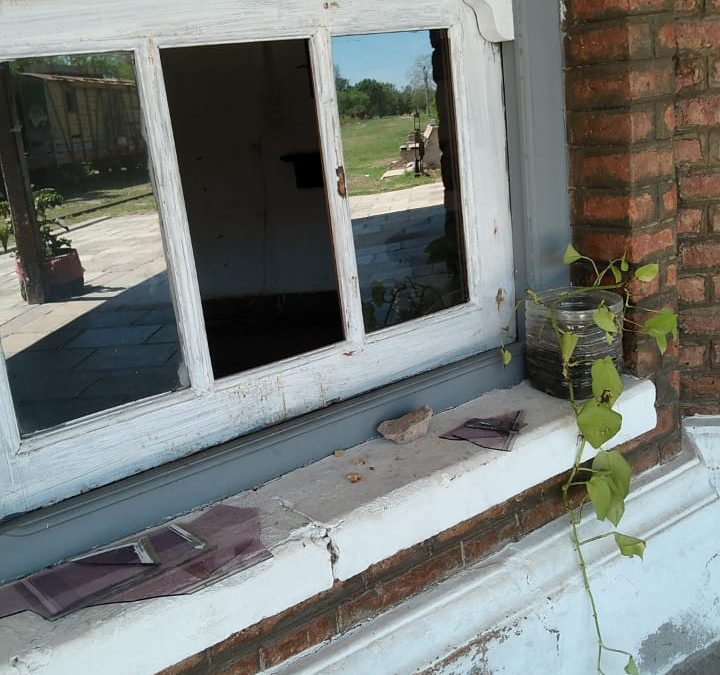 GENERAL MOSCONI: DESTRUYERON VENTANAS Y ROBARON PRODUCTOS EN EL PREDIO DE LA ESTACIÓN QUE ESTÁ UBICADO EN ELPASEO GÜEMES.